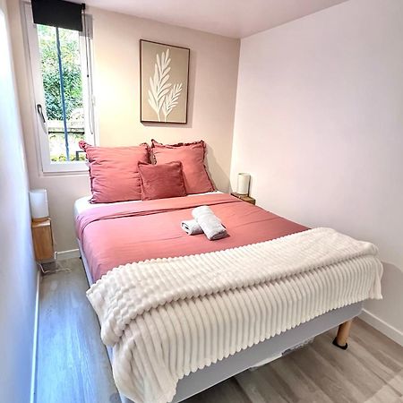 Le Badebec, Appt Dans Maison Typique Avec Jardin Prive Chinon Bagian luar foto